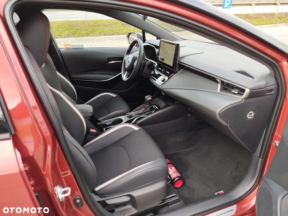 Toyota Corolla 2.0 Hybrid GR Sport - 18