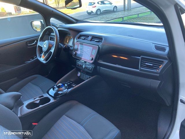Nissan Leaf N-Connecta - 36