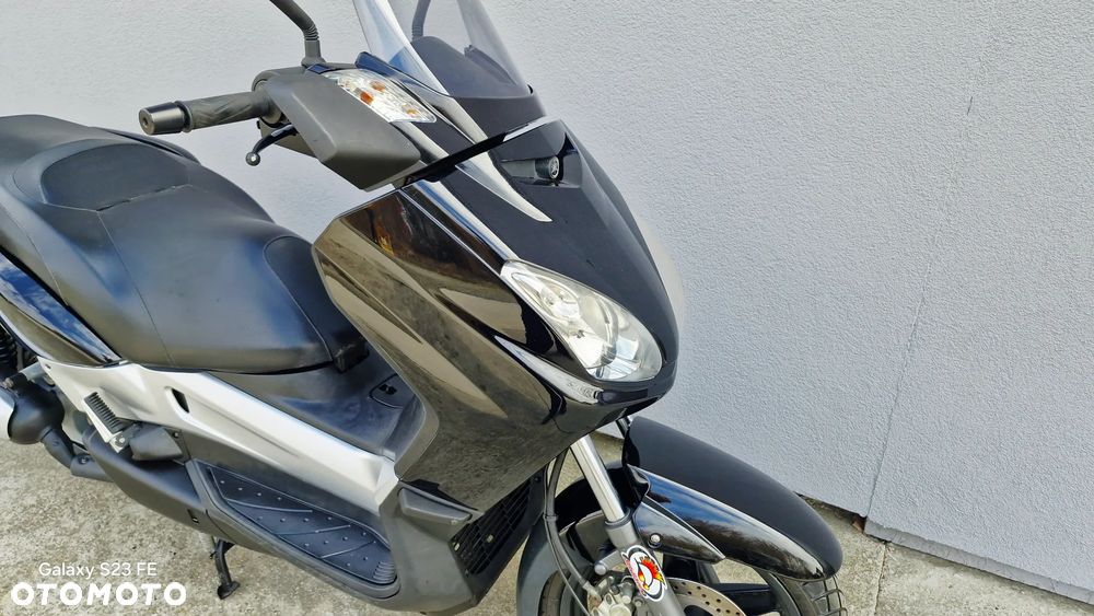 Yamaha X-max - 22
