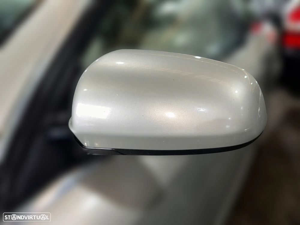 Audi A4 2.5 TDI Caixa Aut. de 2003 para peças - 11