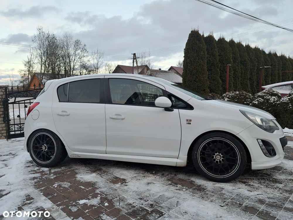 Opel Corsa 1.6 Turbo 150 Jahre - 16