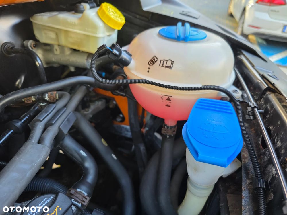 Volkswagen Transporter - 25