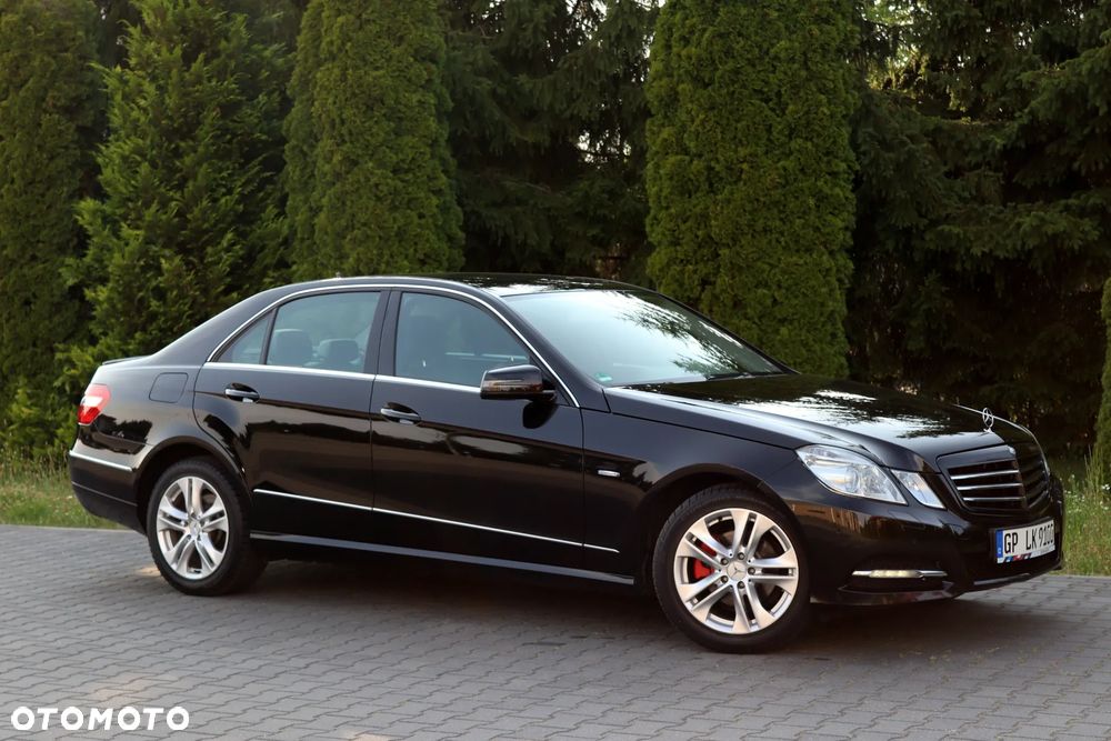 Mercedes-Benz Klasa E 200 CGI BlueEffICIENCY Avantgarde - 11