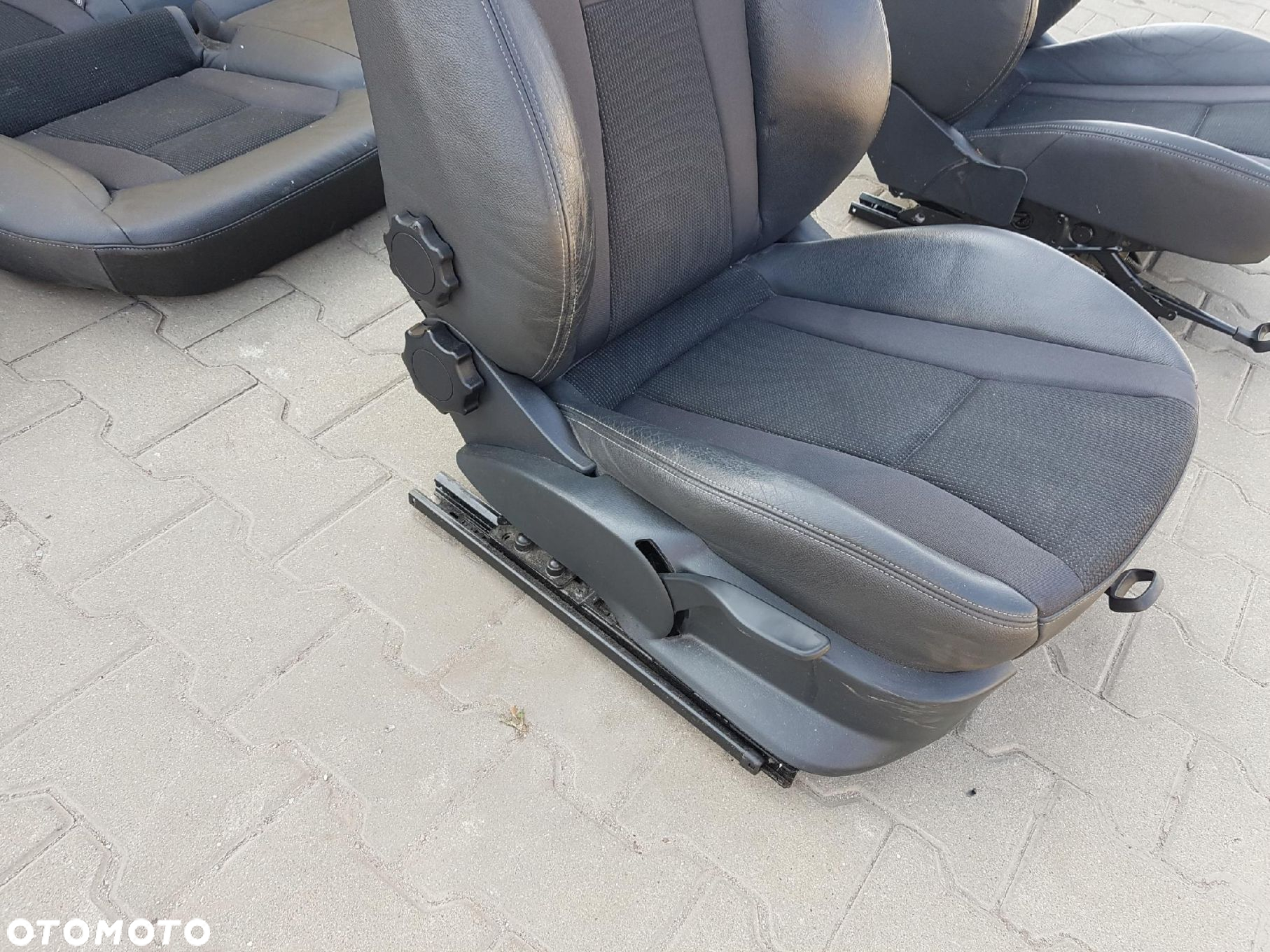 AUDI A1 8X 10-18r S-LINE FOTELE KANAPA 3D - 11