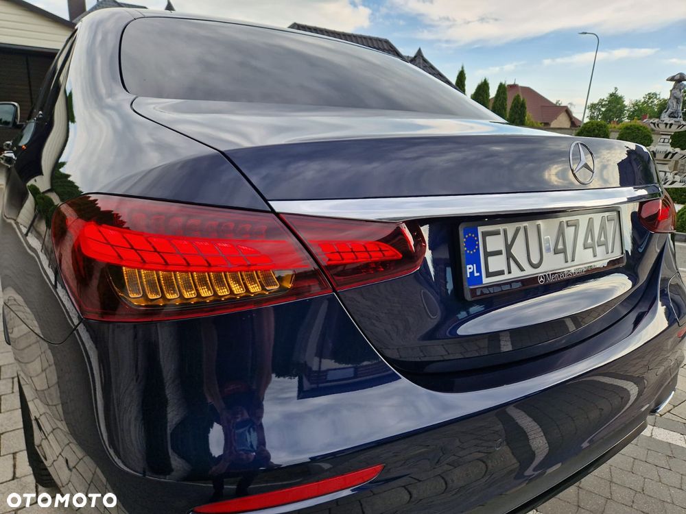 Mercedes-Benz Klasa E - 9