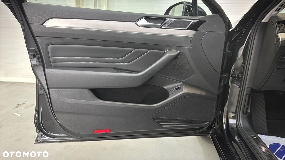 Volkswagen Passat 2.0 TDI EVO Elegance DSG - 11