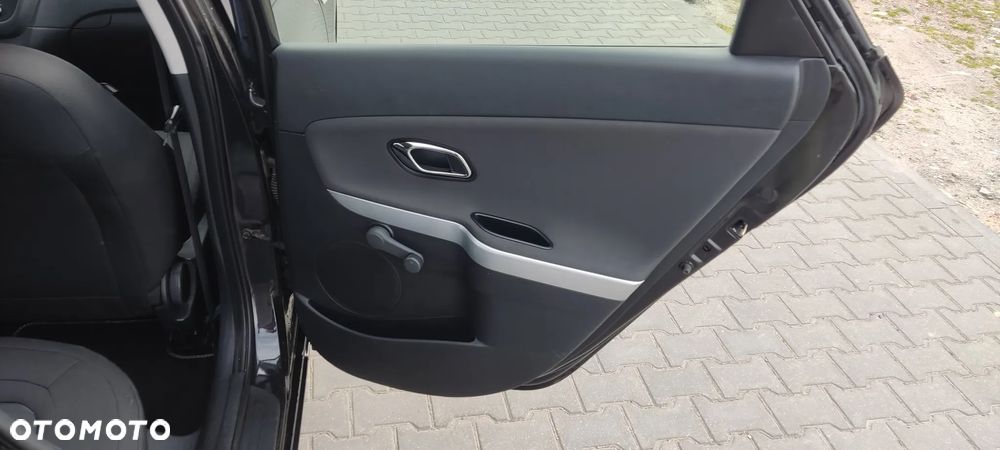 Kia Ceed 1.4 CVVT - 23