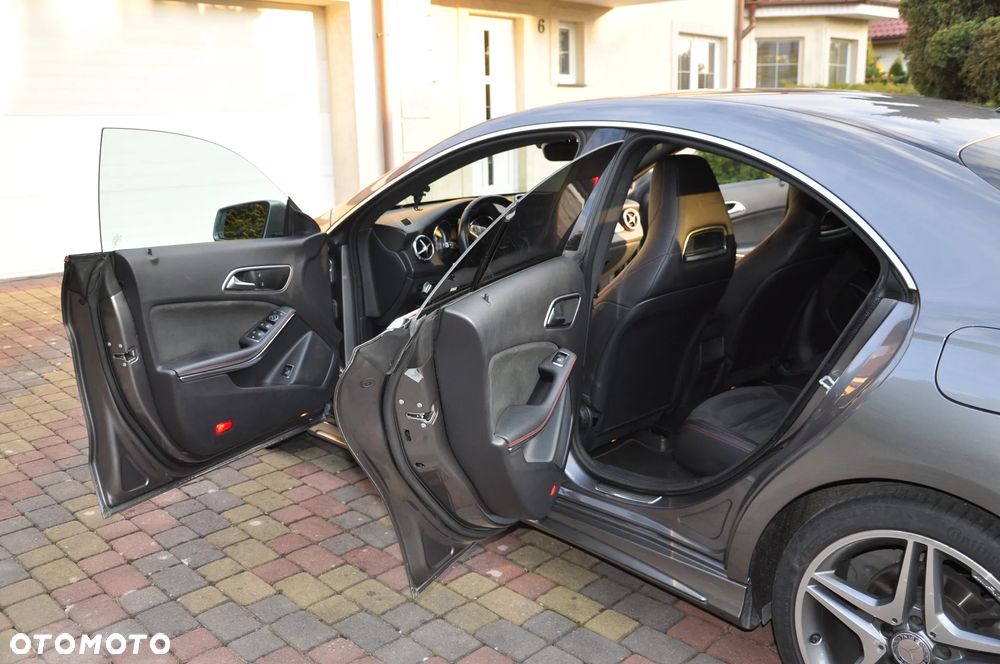 Mercedes-Benz CLA 180 (CDI) d 7G-DCT AMG Line - 11