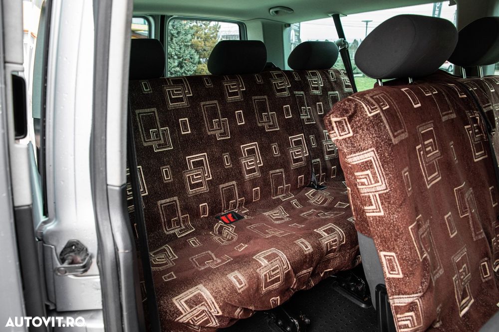 Volkswagen Caravelle - 25