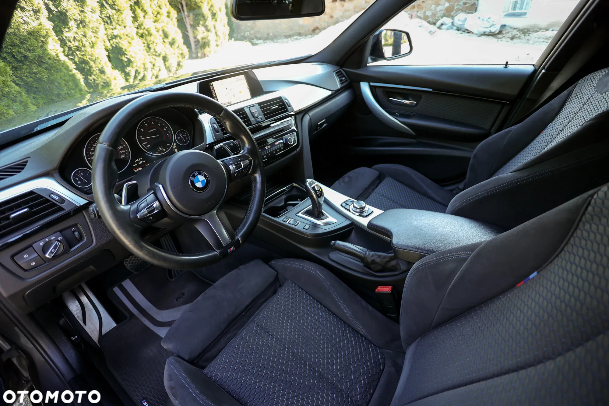 BMW Seria 3 330i Touring Edition M Sport Shadow - 22