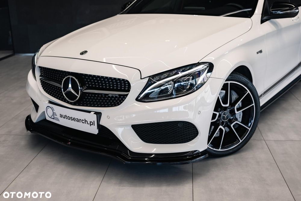 Mercedes-Benz Klasa C AMG 43 4-Matic - 38