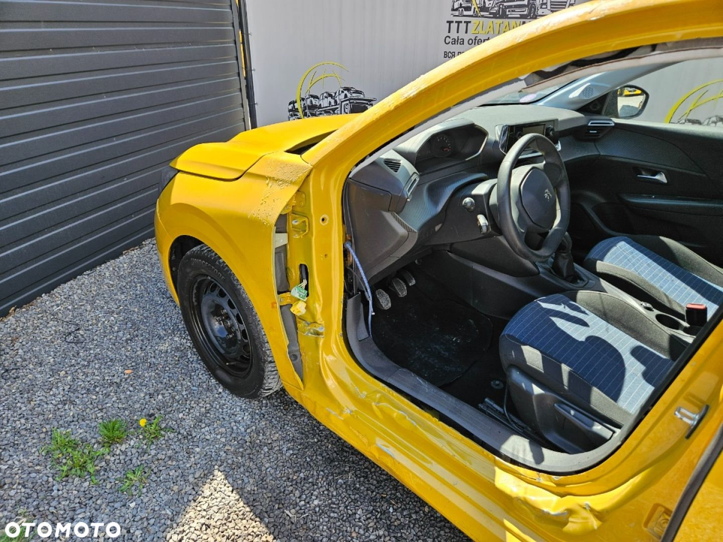Peugeot 208 - 20