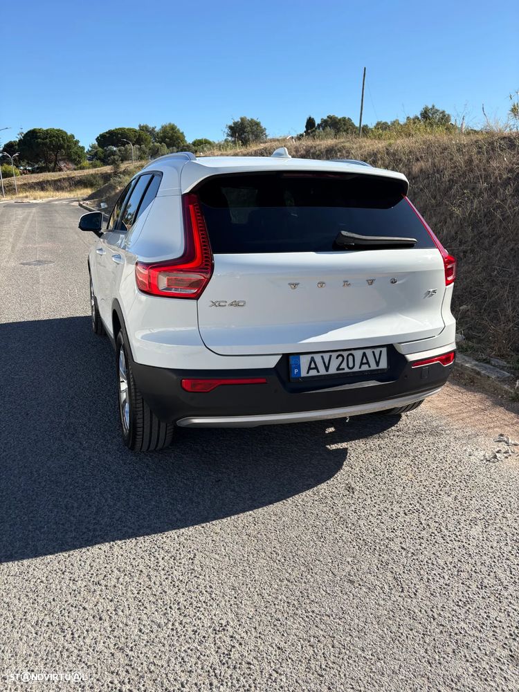 Volvo XC 40 T3 Momentum - 8