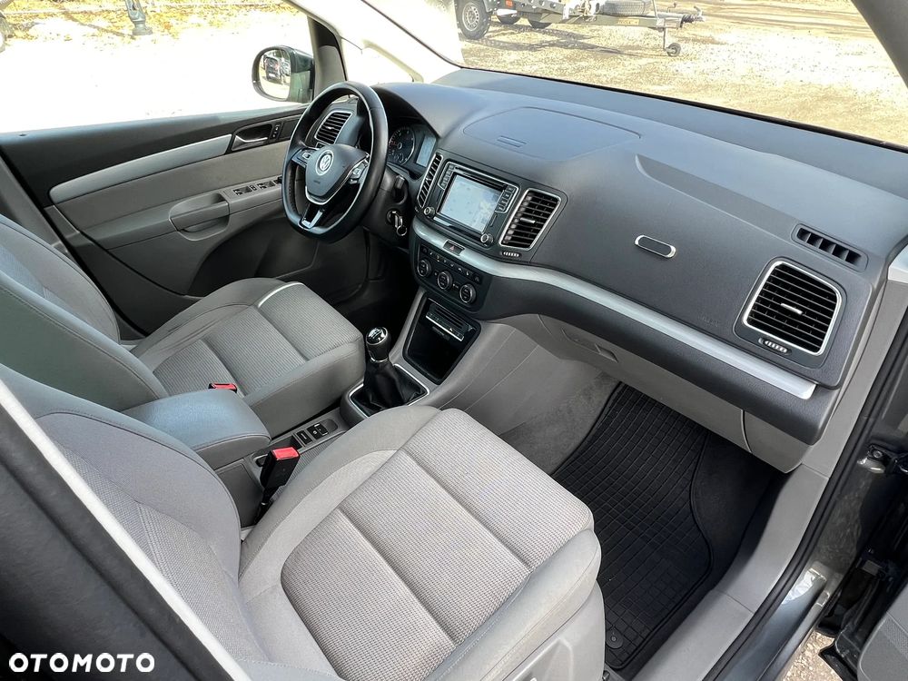 Volkswagen Sharan 2.0 TDI (BlueMotion Technology) Comfortline - 20