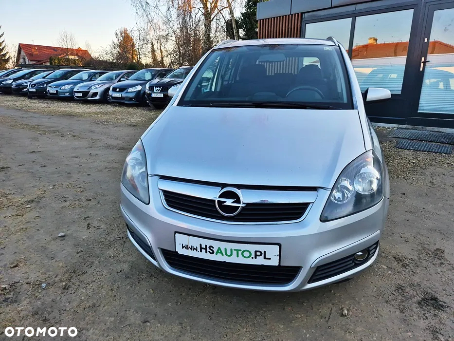 Opel Zafira 1.8 Cosmo - 4