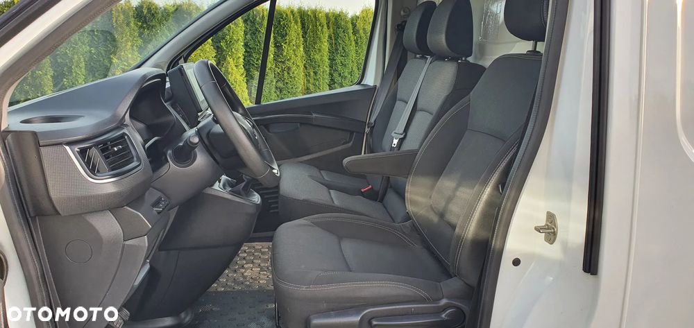 Renault Trafic - 18