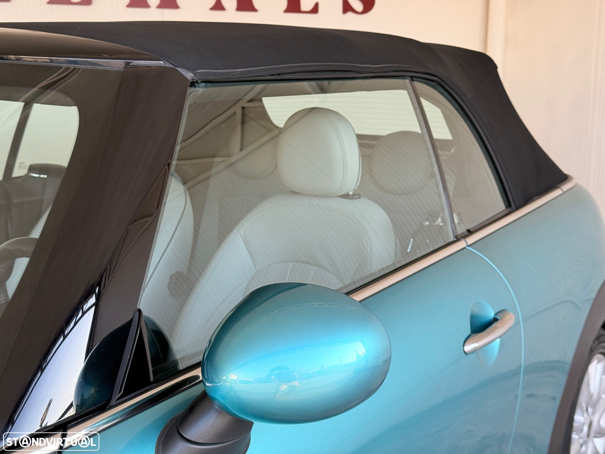 MINI Cabrio Cooper Auto. Essential - 9