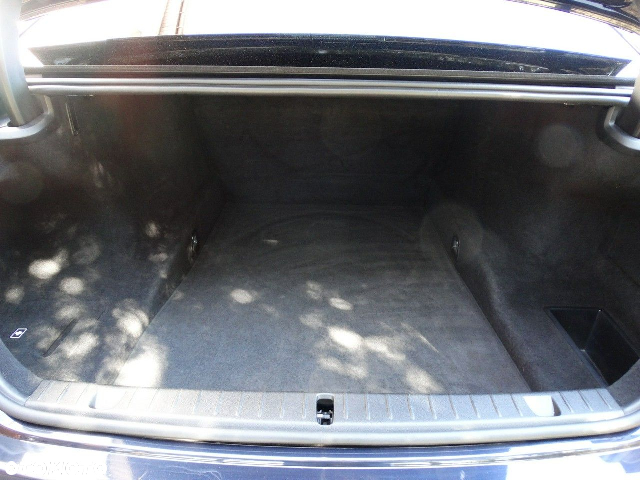 BMW Seria 7 750Li xDrive - 12