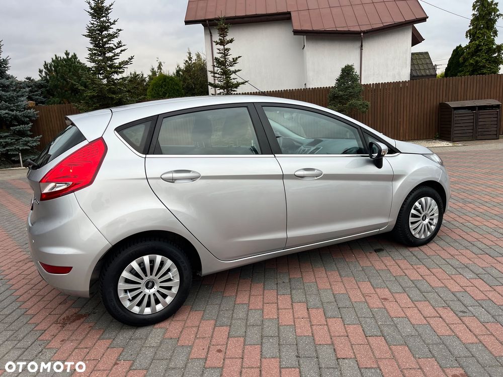 Ford Fiesta 1.25 Celebration - 4