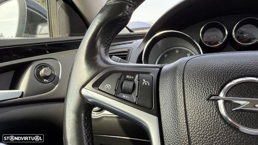 Opel Insignia 2.0 CDTi Sport S/S - 24