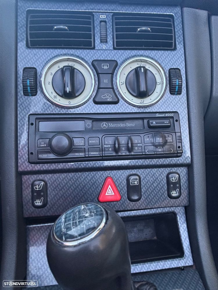 Mercedes-Benz SLK 200 Standard - 28