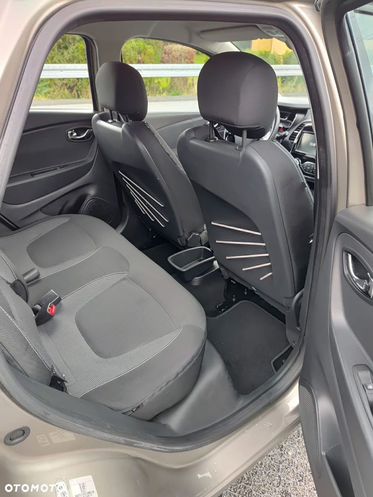 Renault Captur - 26