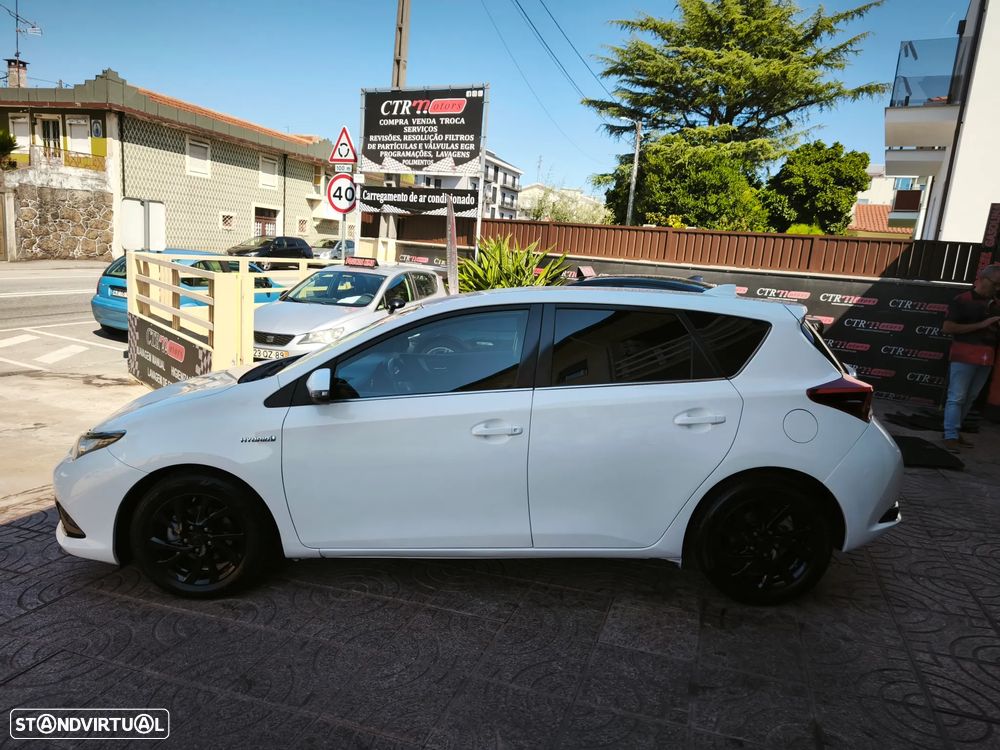 Toyota Auris 1.8 HSD Comfort+J17 - 13