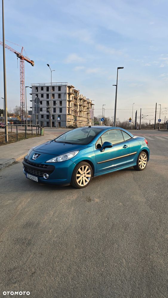 Peugeot 207 CC - 1