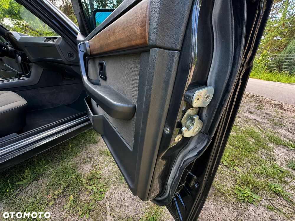 BMW Seria 7 - 16