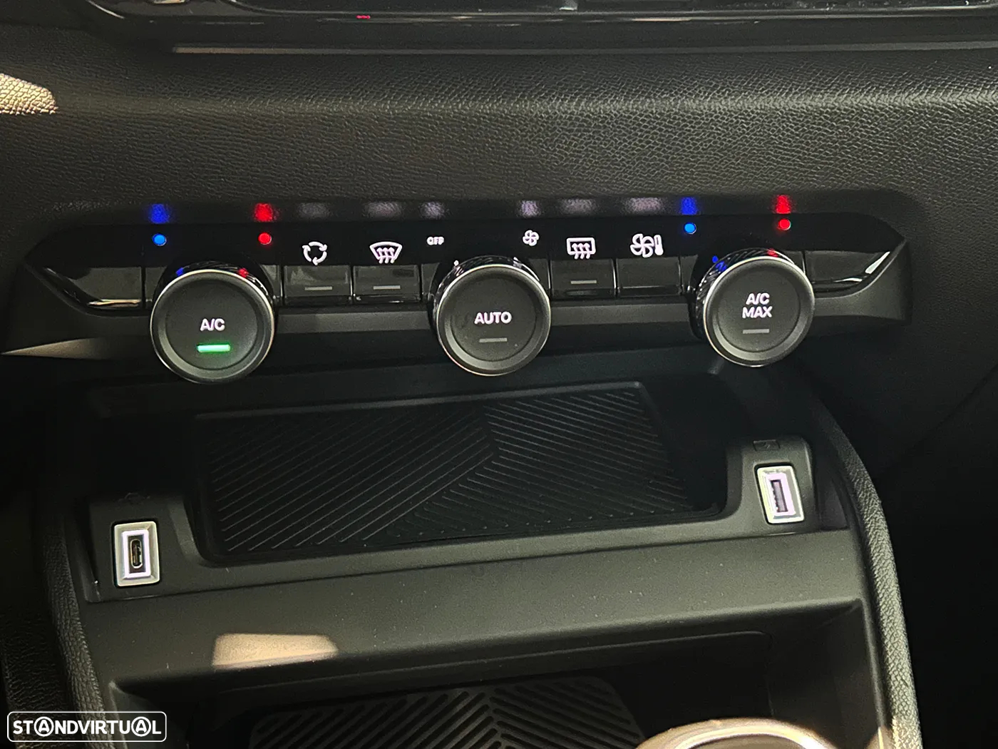 Citroën C4 1.2 PureTech Plus - 25