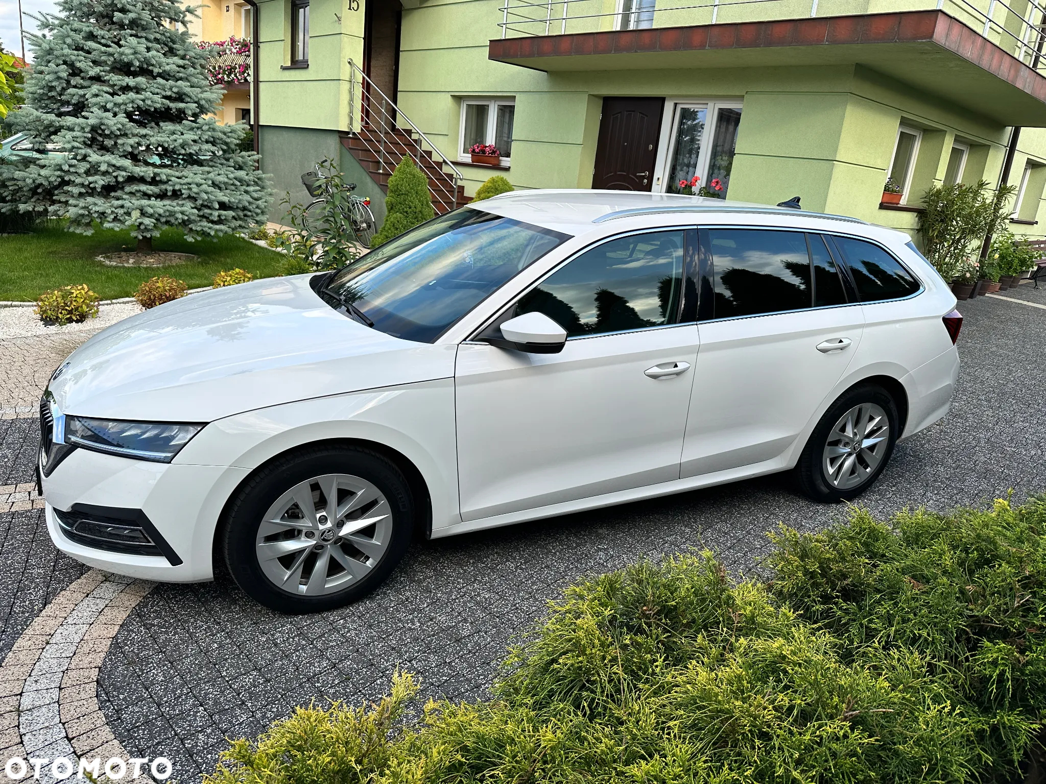 Skoda Octavia 2.0 TDI DSG Style - 9