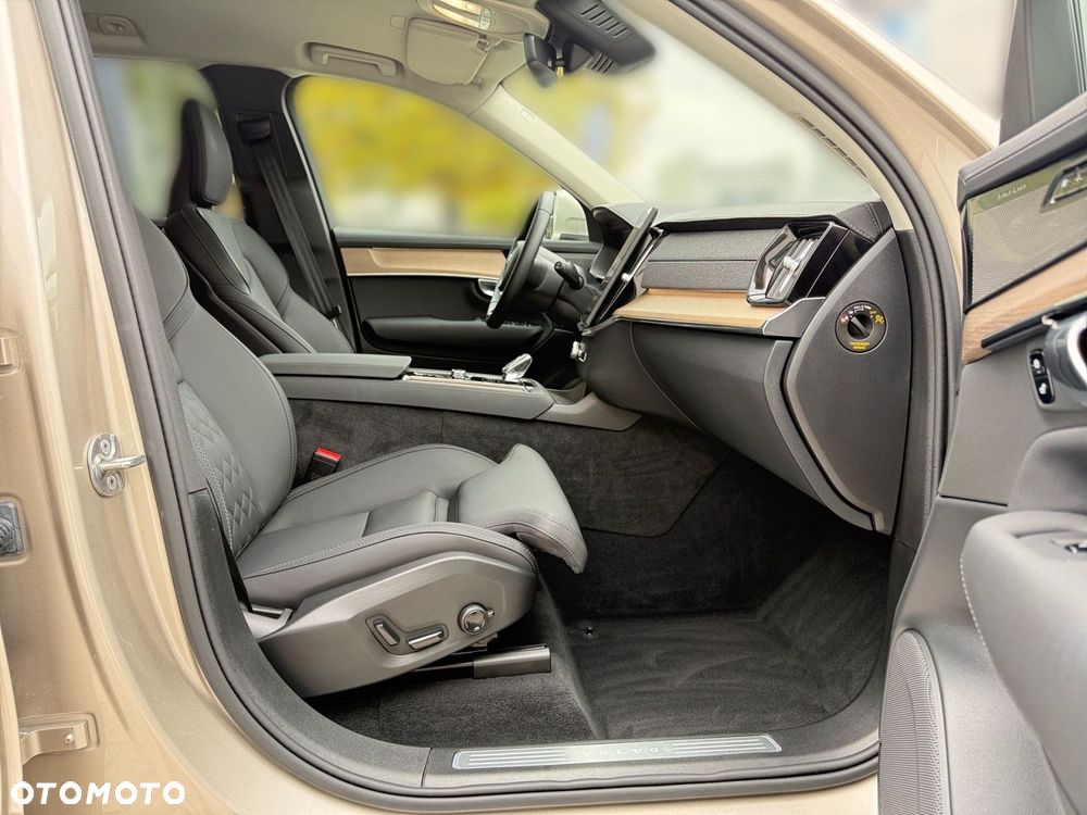 Volvo XC 90 - 28