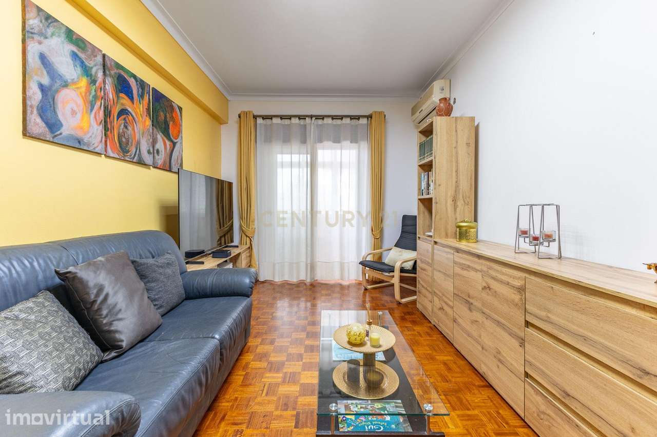Apartamento T3 em Amora, Seixal - Grande imagem: 2/28