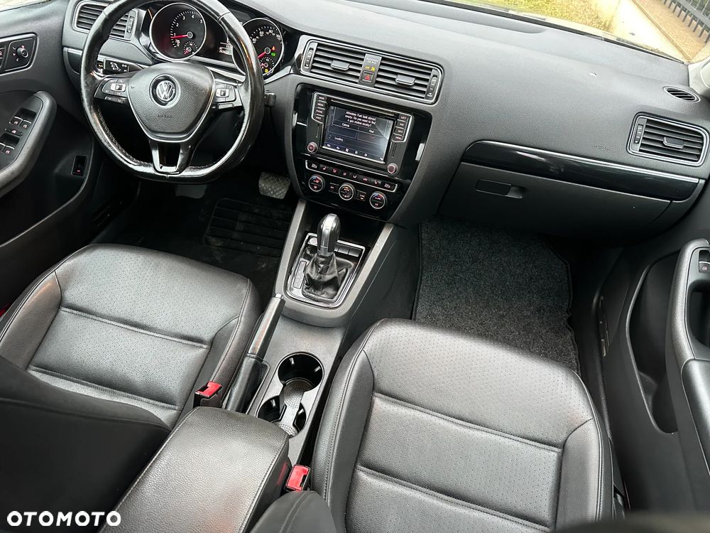 Volkswagen Jetta - 19