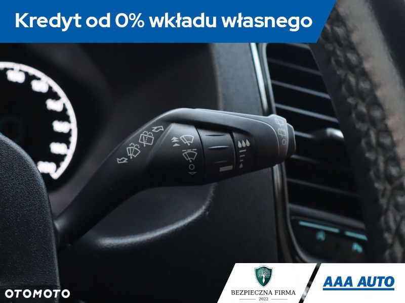 Ford Tourneo Custom - 24