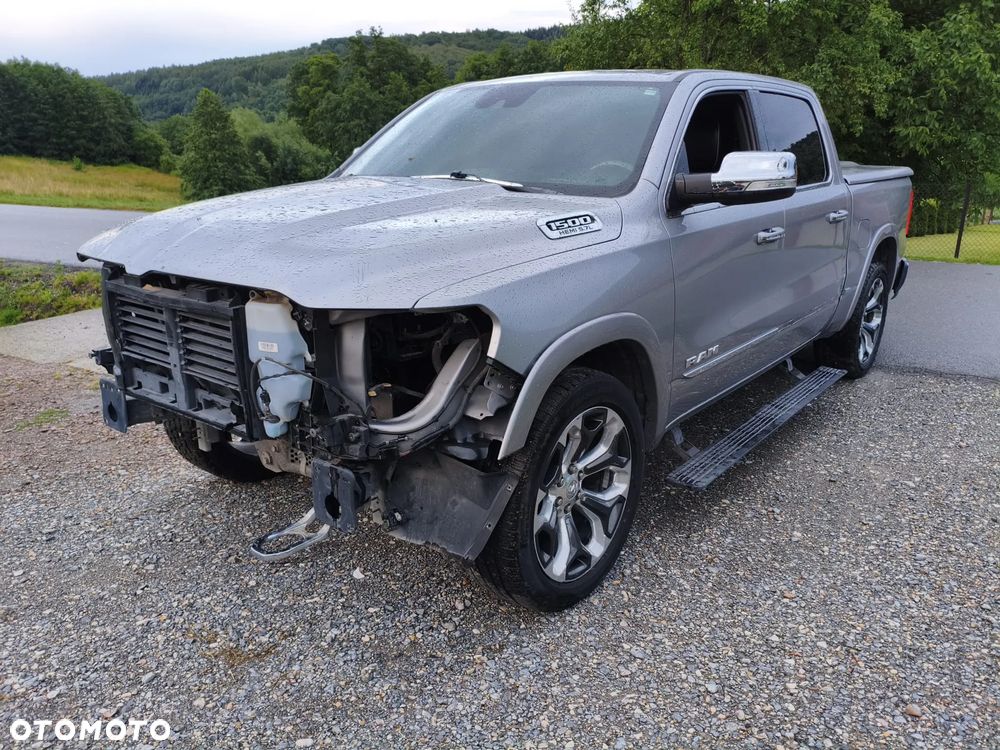Dodge RAM - 8