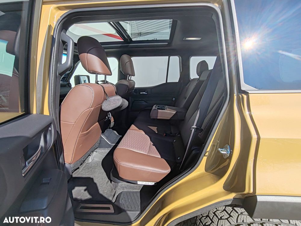 Toyota Land Cruiser - 5