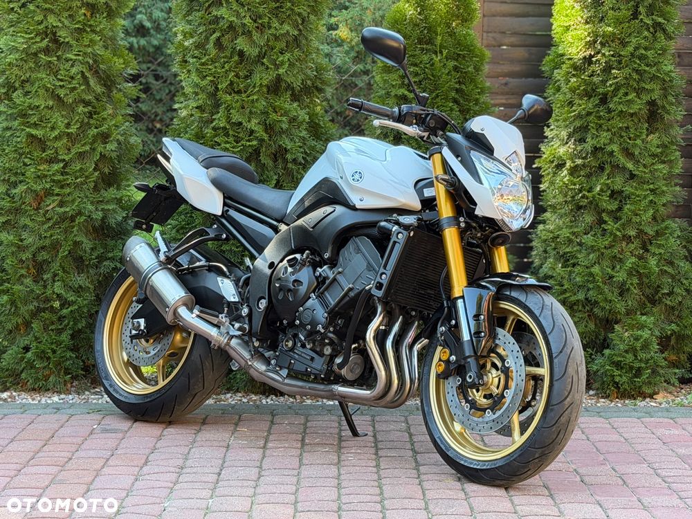 Yamaha FZ8