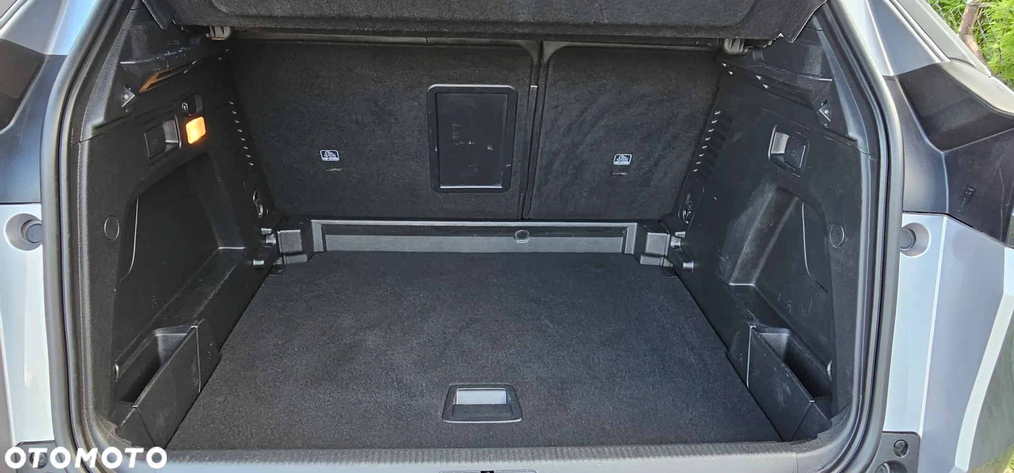 Peugeot 3008 PureTech 130 Stop & Start GPF EAT8 Allure - 20