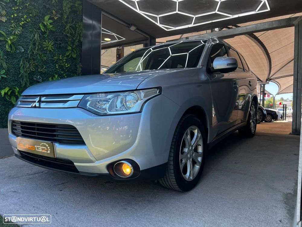Mitsubishi Outlander 2.2 DI-D Intense+ - 3