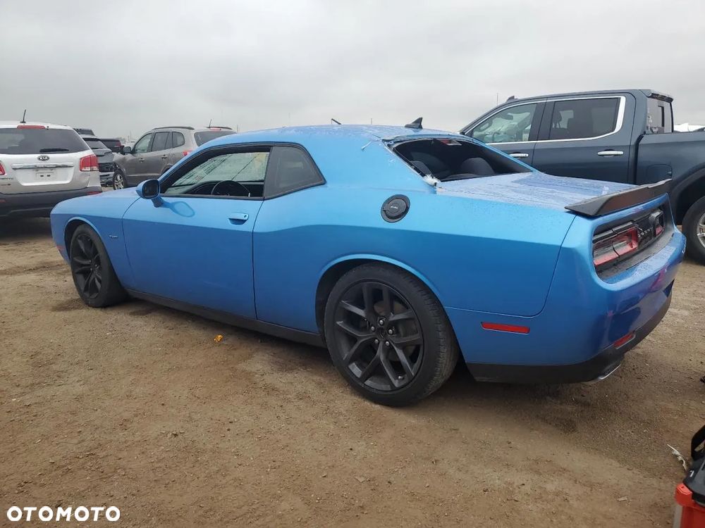 Dodge Challenger - 3
