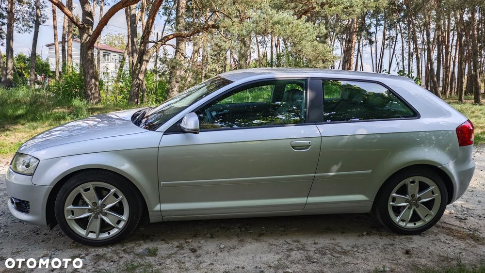 Audi A3 3-drzwiowe 2.0 TDI DPF Ambiente - 8