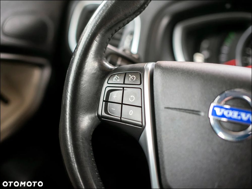 Volvo V40 - 16