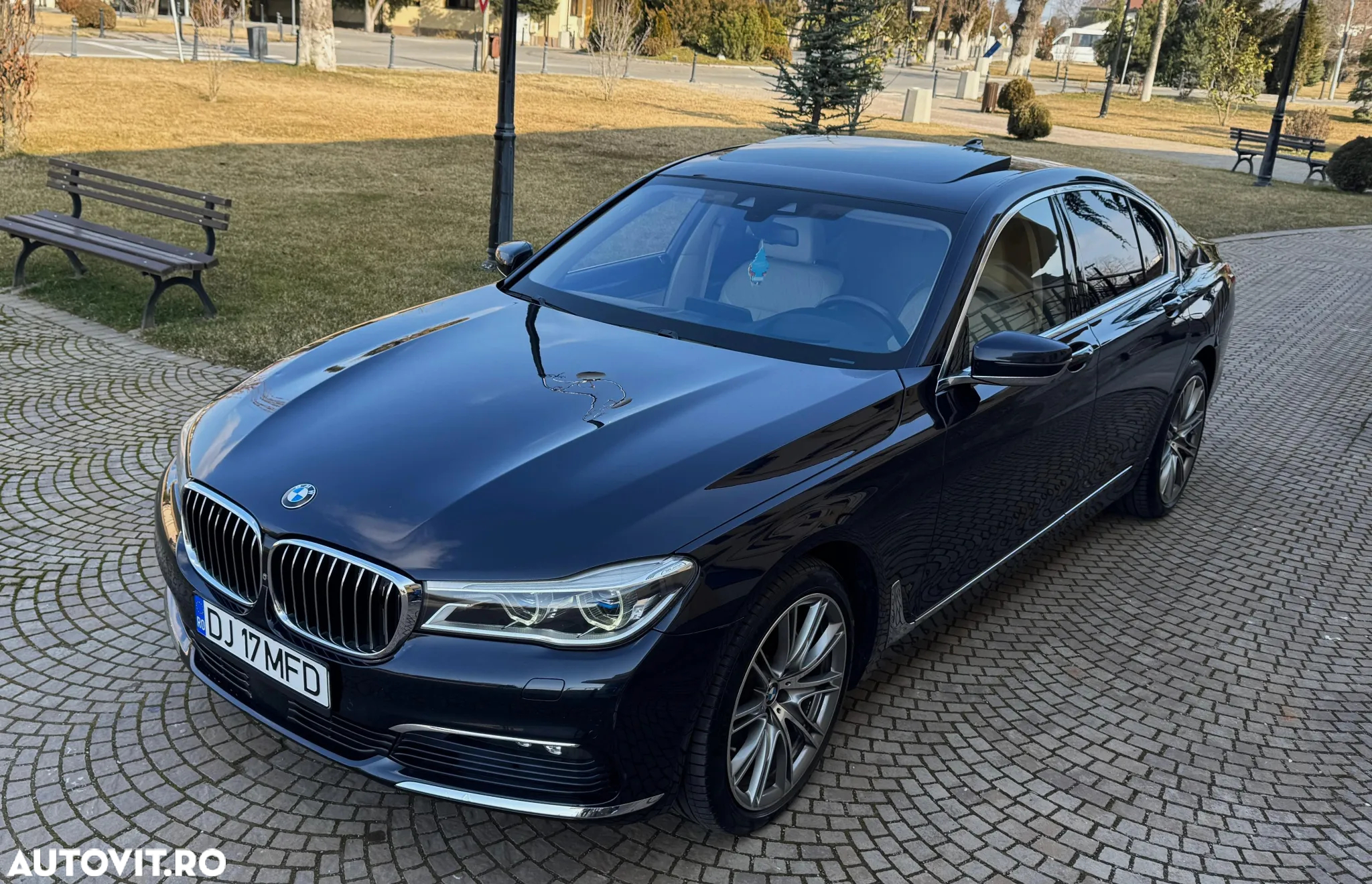 BMW Seria 7 740d xDrive - 5