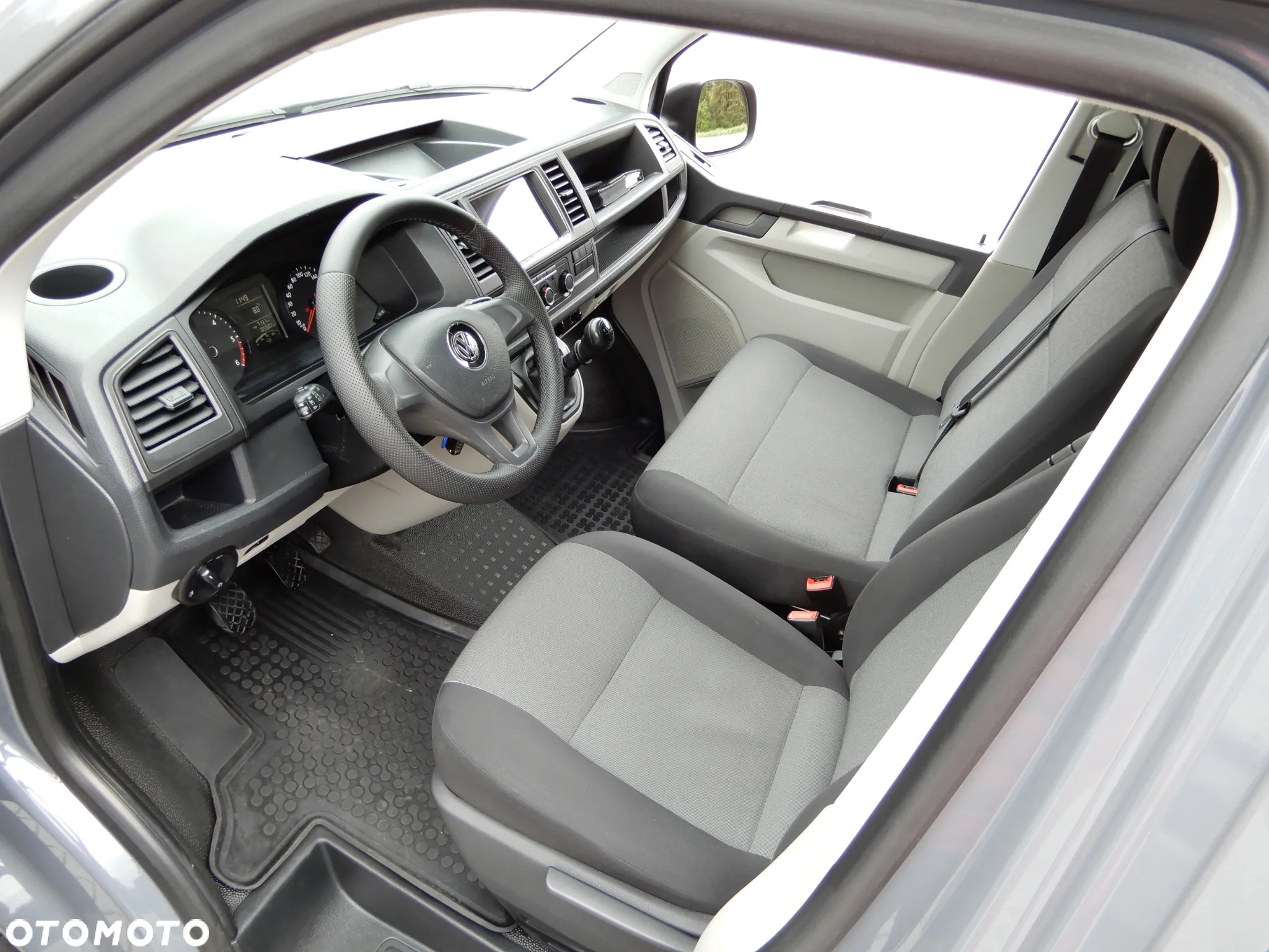 Volkswagen Transporter - 32