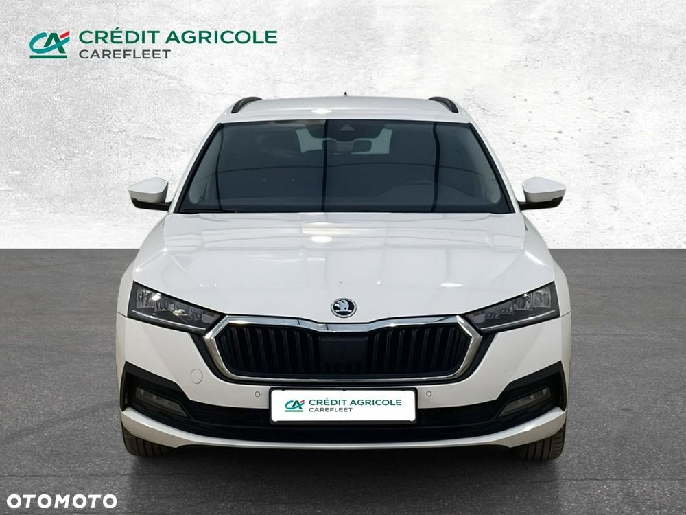 Skoda Octavia 2023 photo 2
