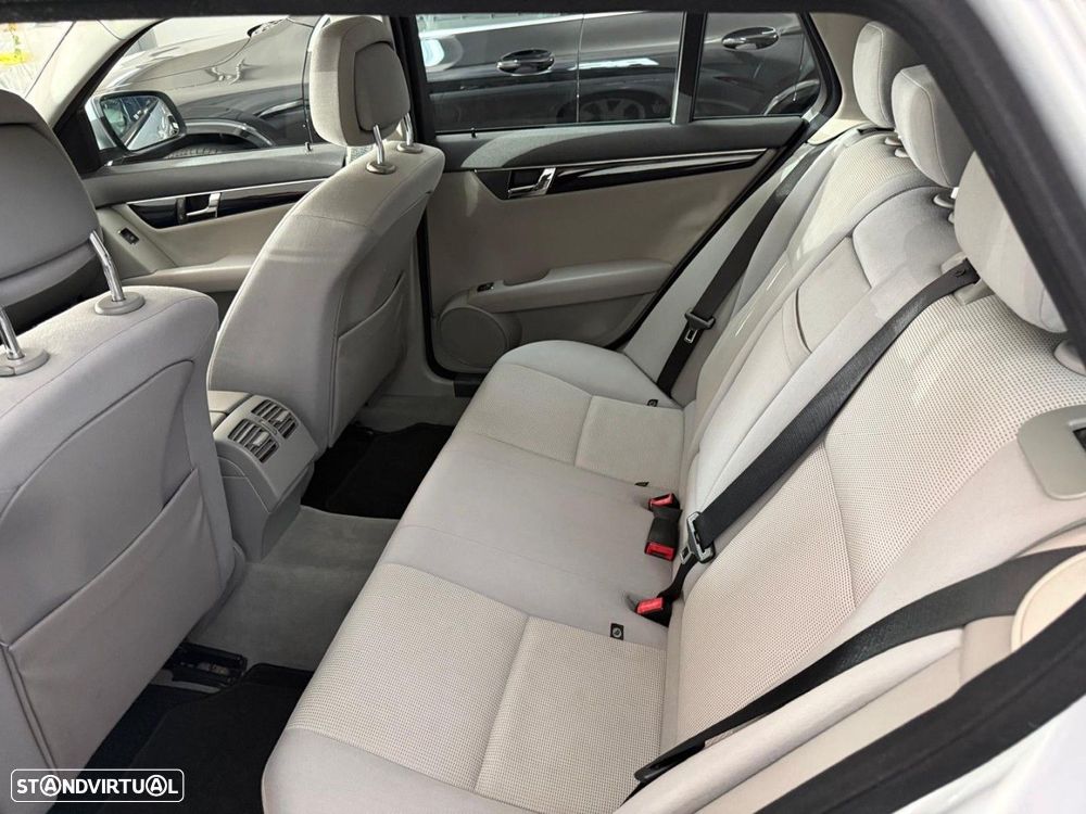 Mercedes-Benz C 220 CDi Classic - 13