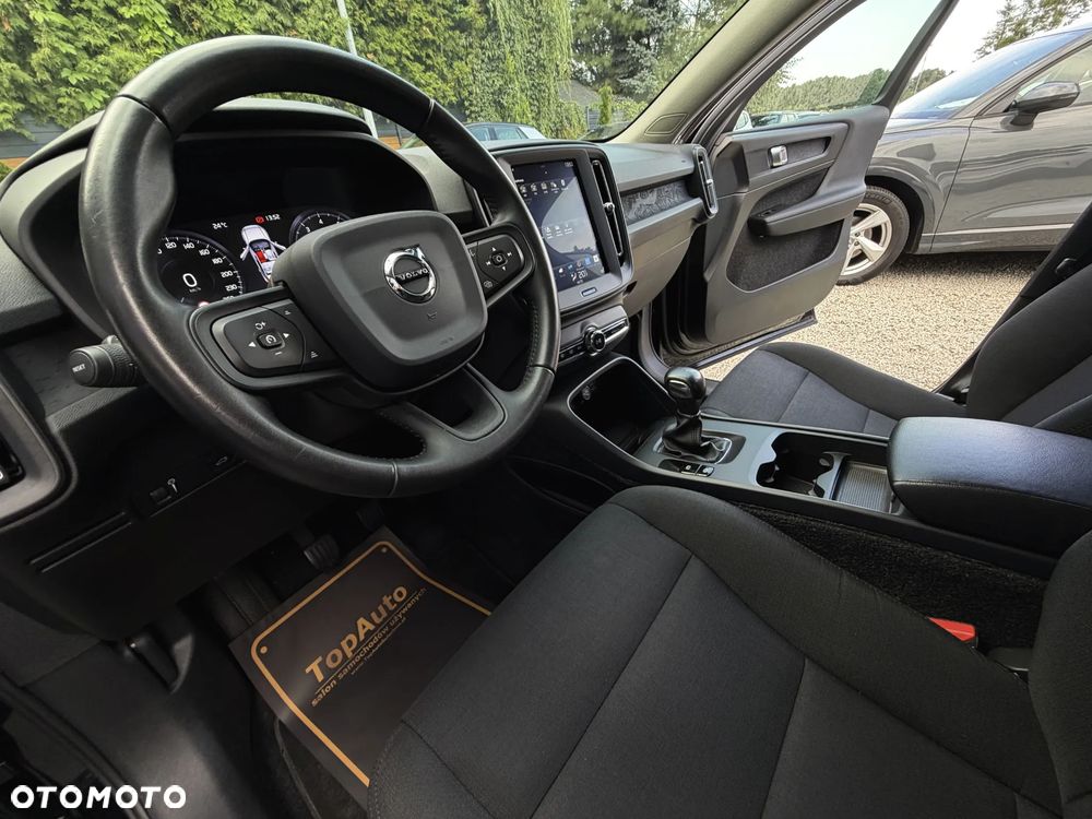 Volvo XC 40 T3 Momentum - 19