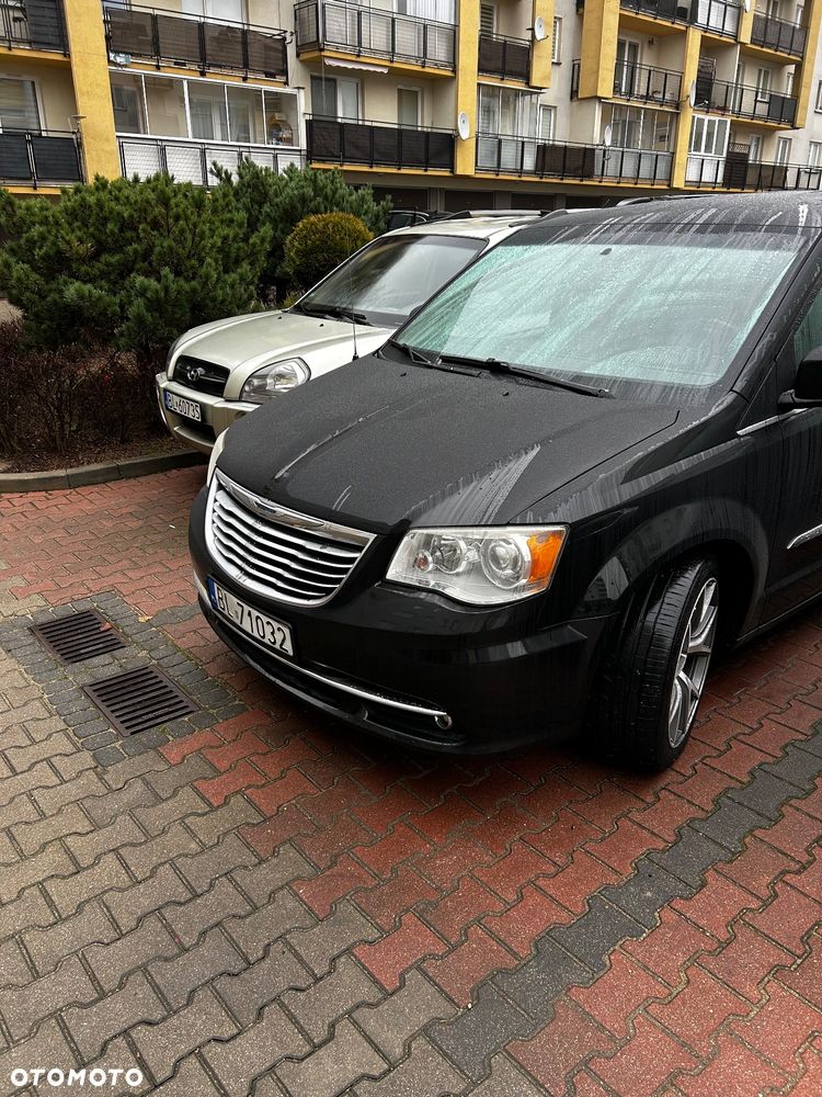 Chrysler Town & Country 3.6 Touring - 2