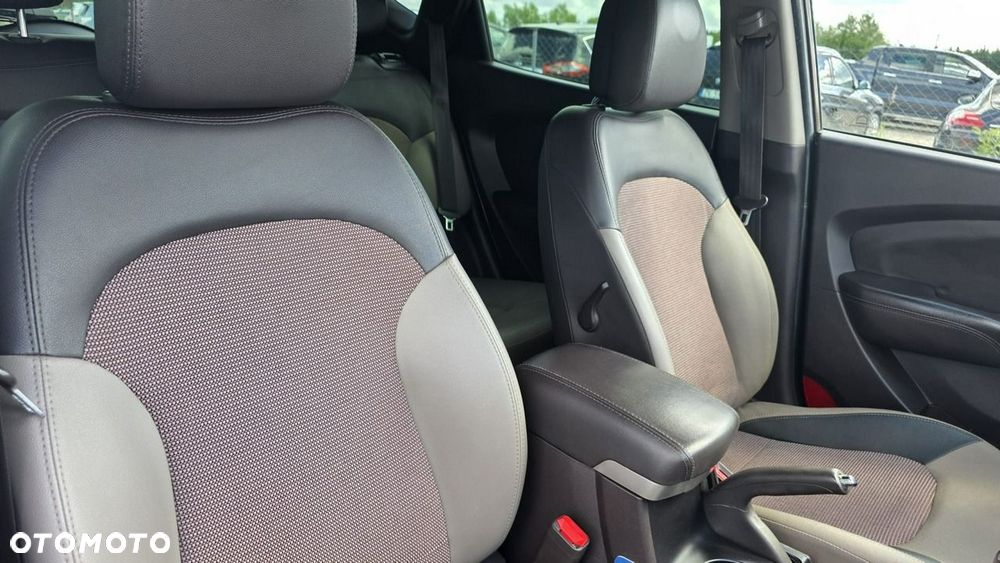 Hyundai ix35 - 12